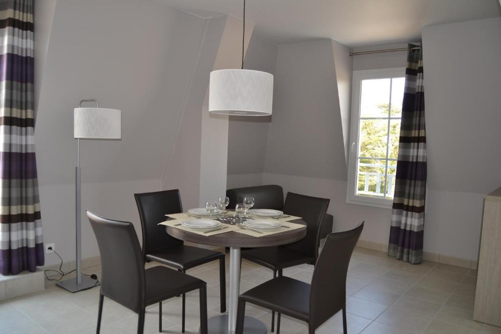 Les Villas Du Spa เปลเนิฟ-วัล-อ็องเดร ภายนอก รูปภาพ